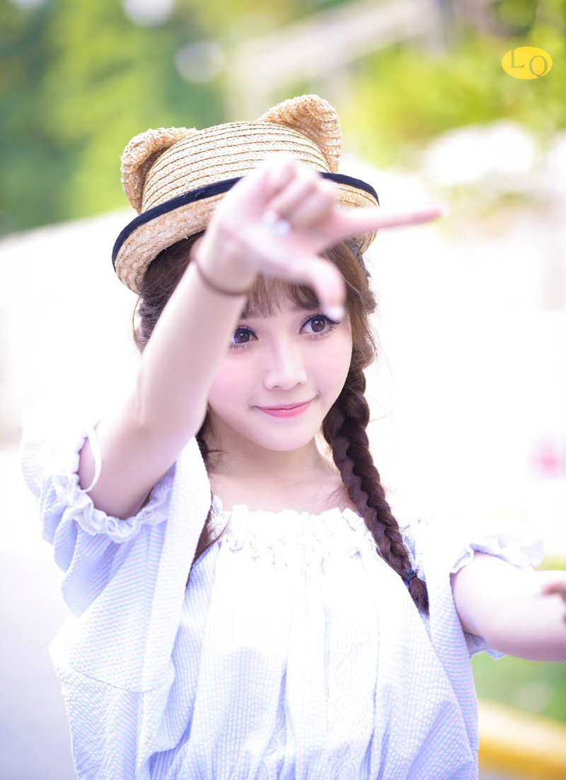 “吼~”